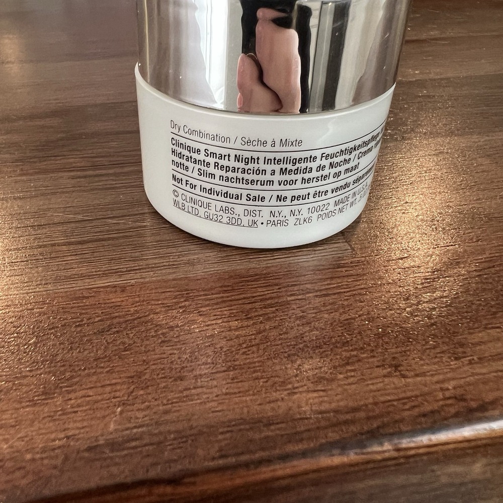 Clinique Smart‎ Night Custom-Repair Moisturizer 0.5oz - Picture 2 of 2
